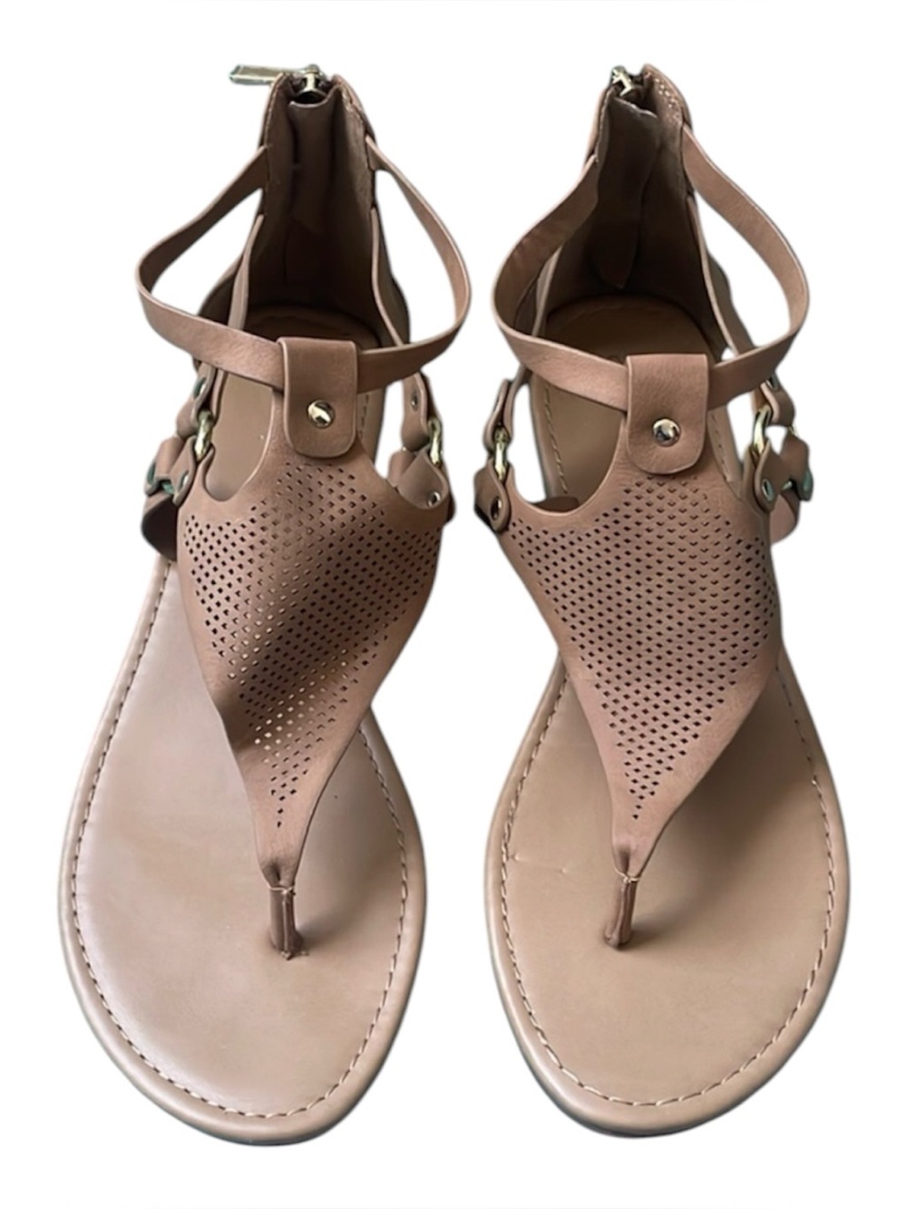 Y-NOT sandals